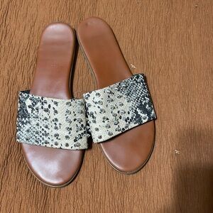 Stylish Snakeskin Slide Sandals with Studs